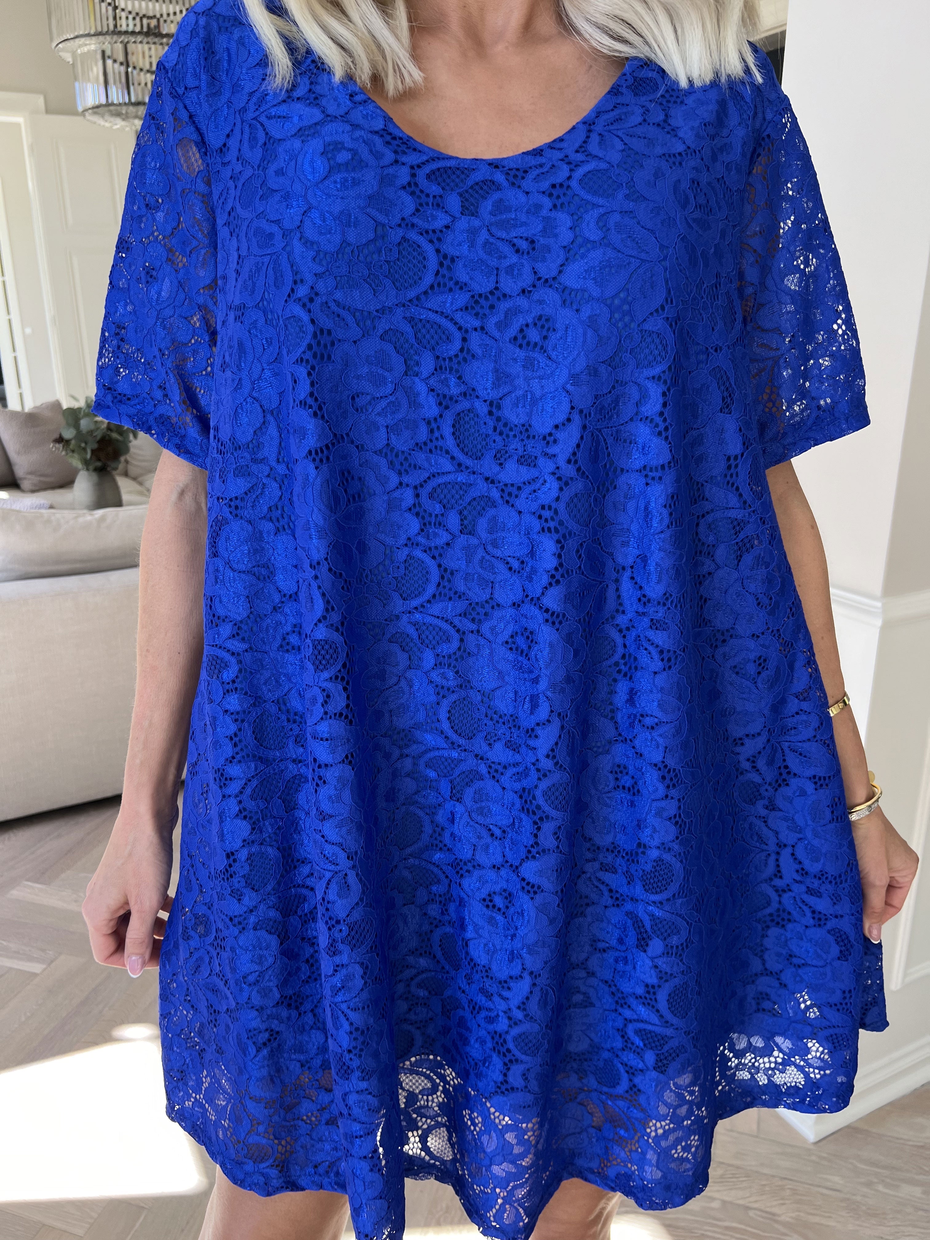 Gloria - A-linjeformad spetsklänning